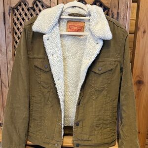 Levi's women's Khaki Sherpa jacket